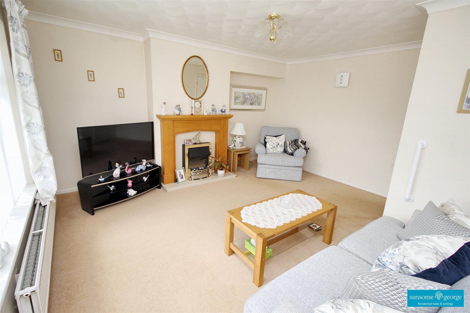 2 bed property in Eastbury Avenue, Reading